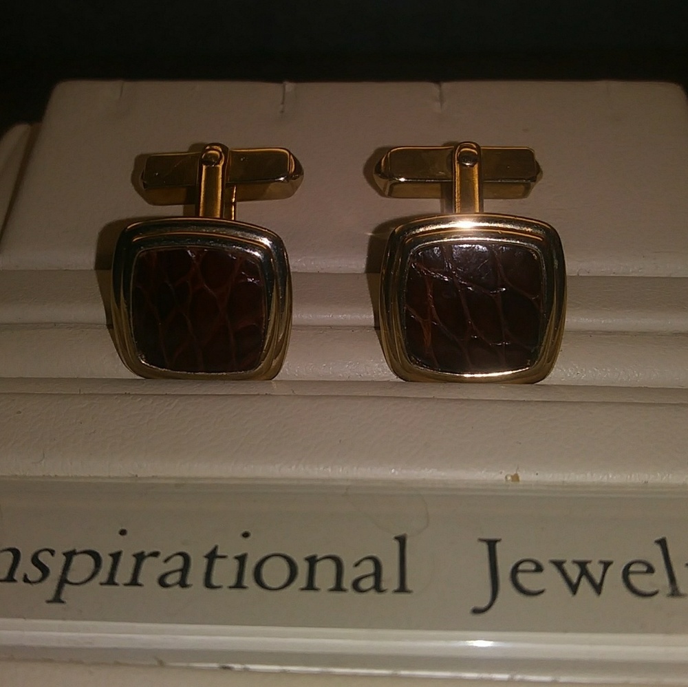 Swank Alligator Skin Good Tone Cuff Links